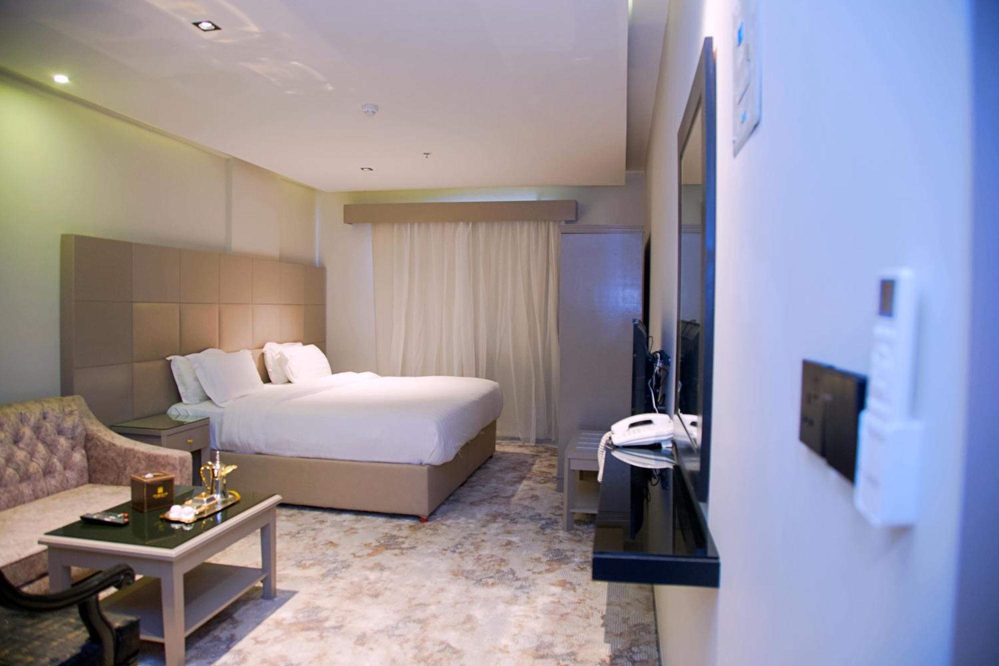 Sharz Hotel Buraydah Exterior foto